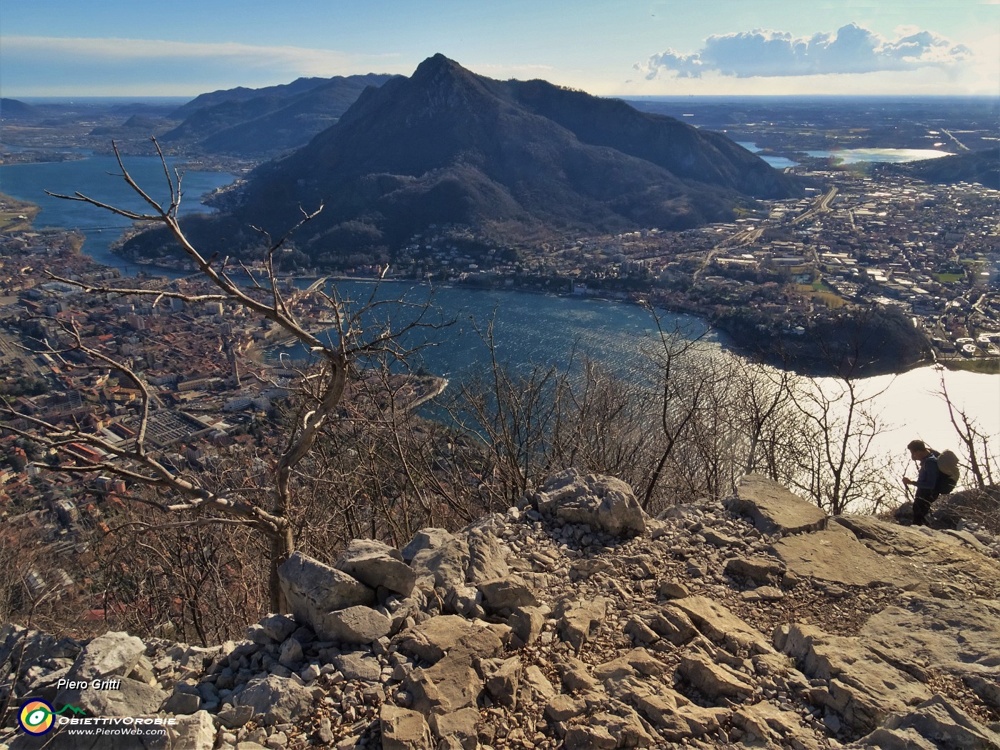 06 Cielo terso, forte vento, lago mosso .JPG -                                